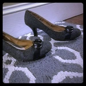 Memory foam work heels